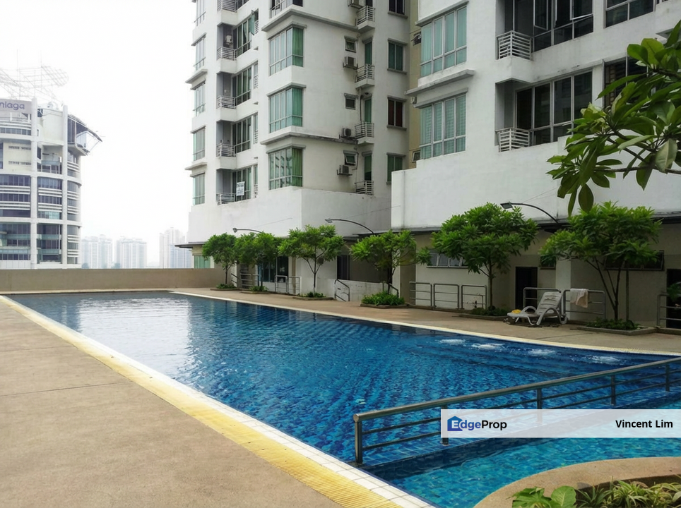 Casa Tiara Condominium Subang Jaya Fully Furnished Studio Near LRT KTM Station Subang Parade, Selangor, Subang Jaya