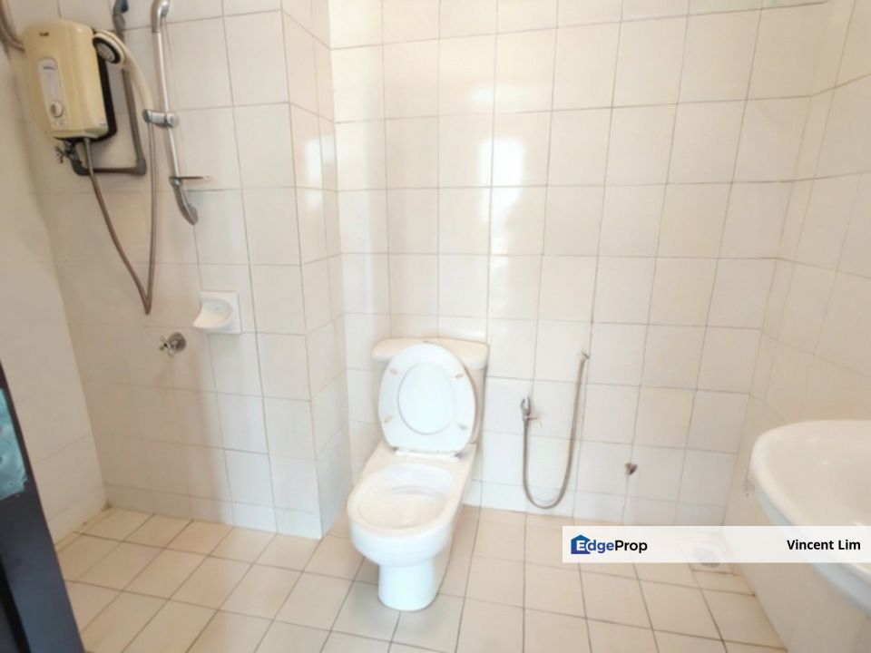 Casa Tiara Condominium Subang Jaya Fully Furnished Studio Near LRT KTM Station Subang Parade, Selangor, Subang Jaya