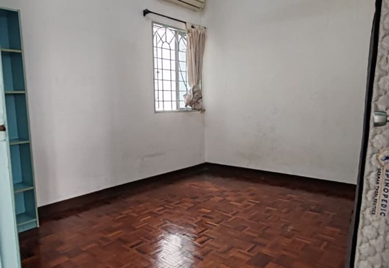 Sri Tanjung Apartment