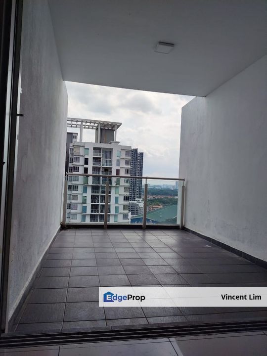 Zen Residence Condominium Partially Furnished Near Bandar Puteri Puchong Setiawalk IOI Boulevard, Selangor, Puchong