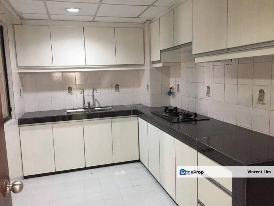 Desa Kiara Condominium Damansara TTDI Partially furnished Near Bandar Utama Starling Mall, Kuala Lumpur, Taman Tun Dr Ismail