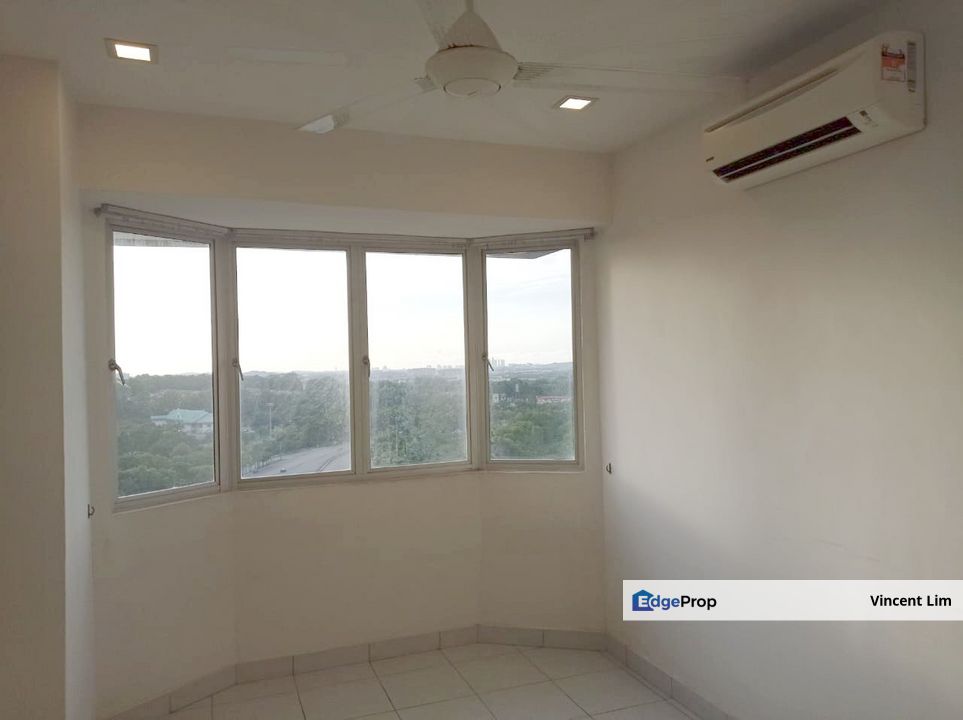 Main Place Residence Partially Furnished Condominium USJ Subang Jaya Near LRT Kelana Jaya Kingsley Putra Height, Selangor, USJ