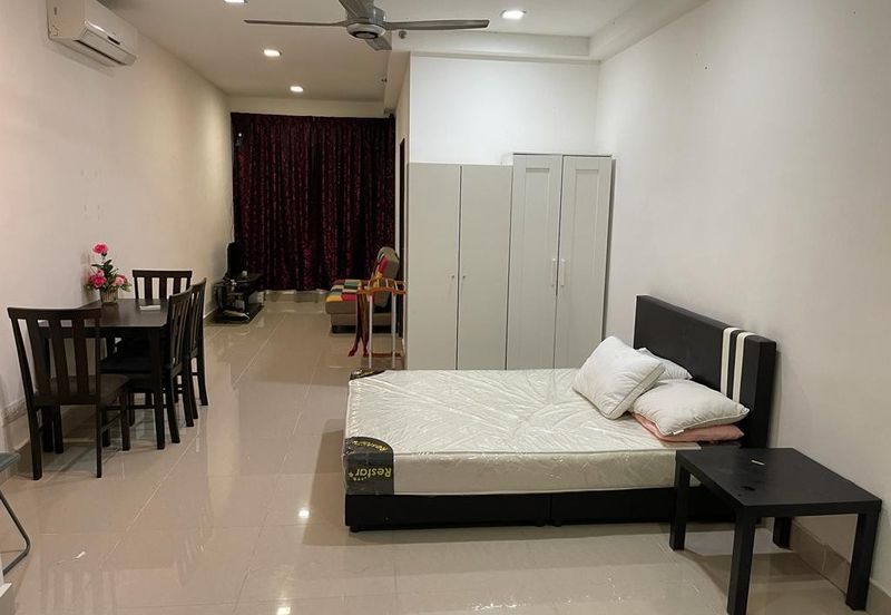 Shaftsbury Residence