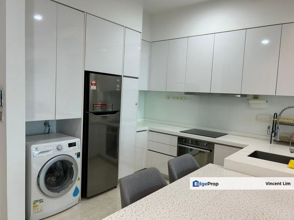 Vogue 1 Condominium KL Eco City Near LRT Mid Valley & Bangsar KLCC, Kuala Lumpur, Bangsar