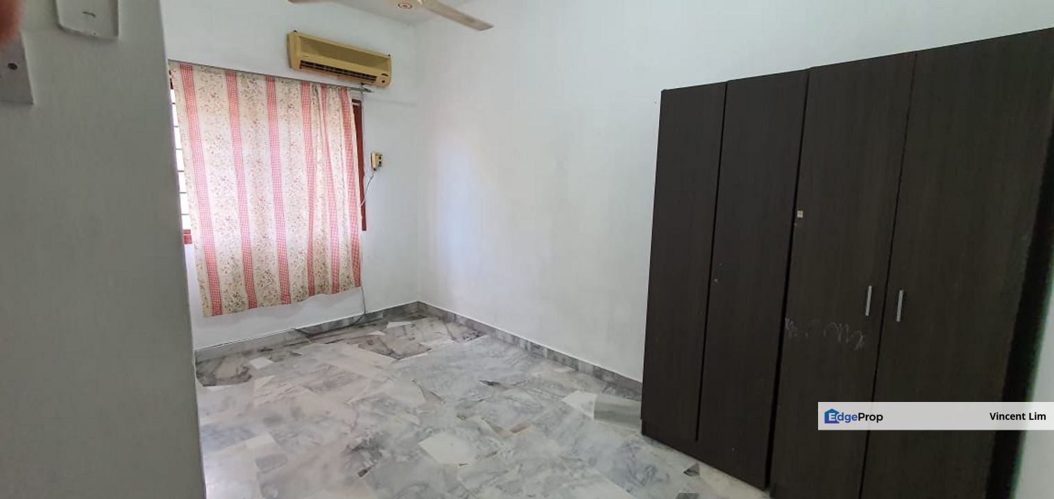 Sri Anggerik 1 Apartment Bandar Puchong Jaya Near IOI Mall Boulevard, Selangor, Puchong