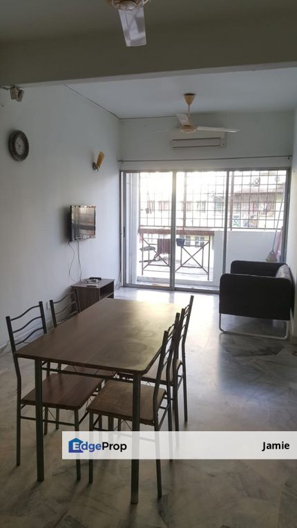 Sri Anggerik 1 Apartment Bandar Puchong Jaya Near IOI Mall Boulevard, Selangor, Puchong