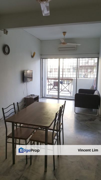 Sri Anggerik 1 Apartment Bandar Puchong Jaya Near IOI Mall Boulevard, Selangor, Puchong