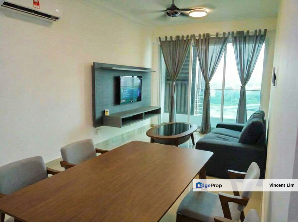 Pacific Place Condominium @ Ara Damansara Near LRT Station Taman Megah SS 2, Selangor, Ara Damansara