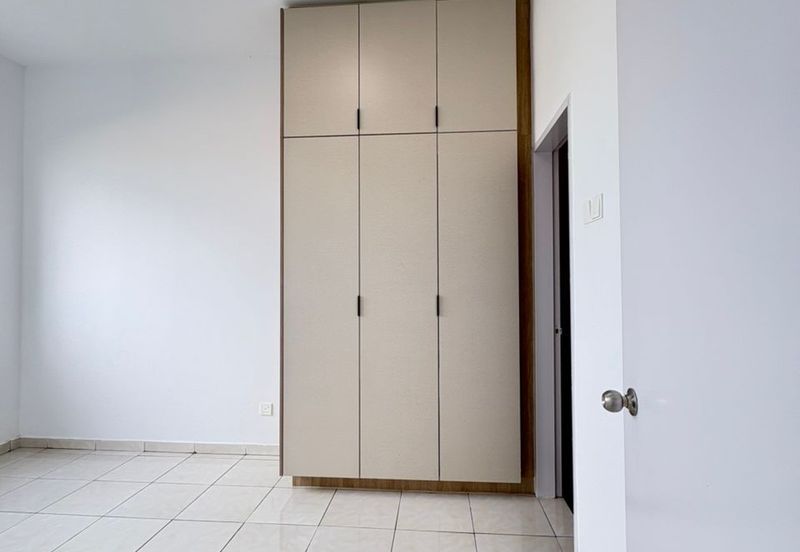 Seri Topaz Apartment