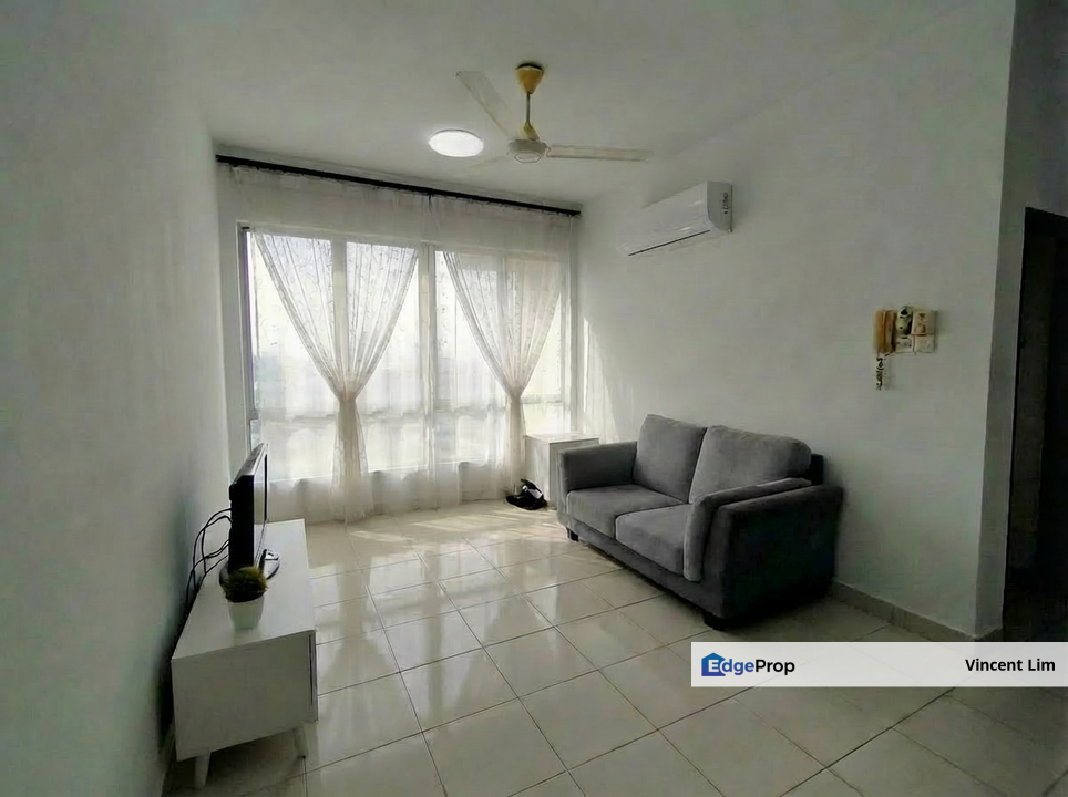 Casa Tiara Condominium Subang Jaya Near LRT KTM Station Subang Parade, Selangor, Subang Jaya