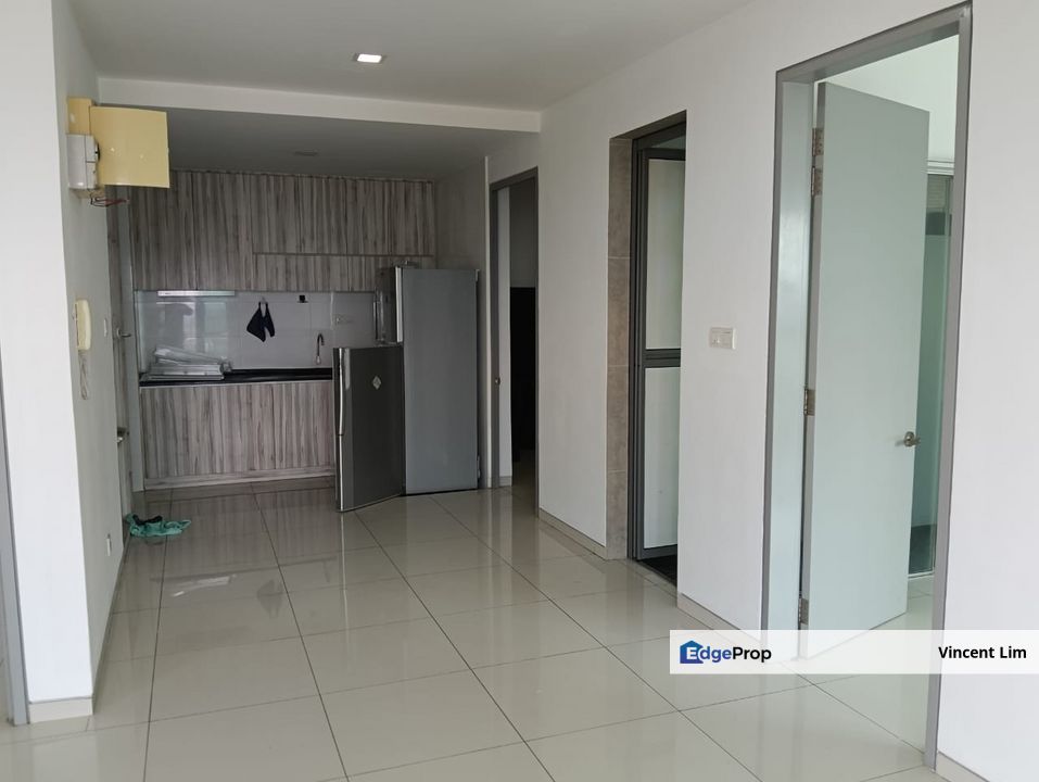 Epic Residence Condominium Bukit Puchong Near Taylors International School, Selangor, Puchong South