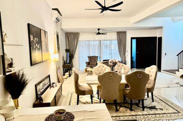 Duta Villa, Setia Alam