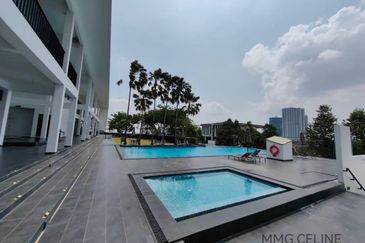 Duta Villa, Setia Alam