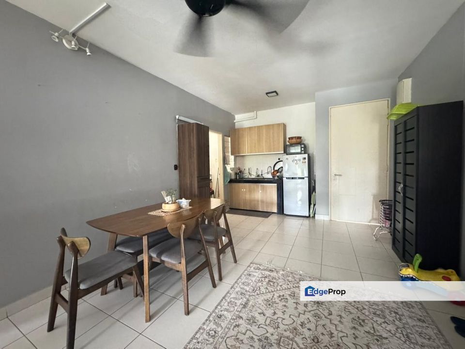 Fully Furnished Renvoated Seri Mutiara Apartment Setia Alam , Selangor, Setia Alam/Alam Nusantara