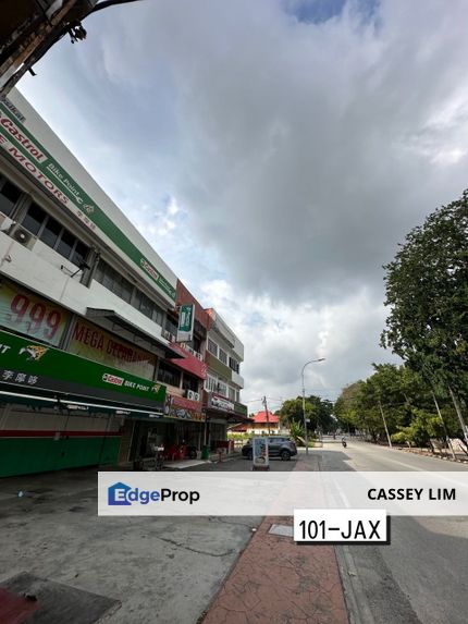 WTS  Jalan Raya Timur nearby KTM Stesen Double Storey Shoplot , Selangor, Klang