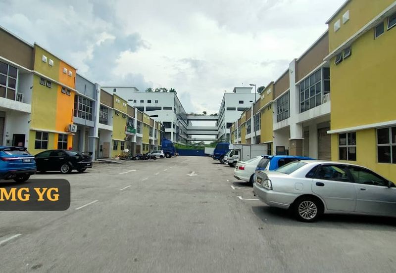 Jalan Bukit Kemuning