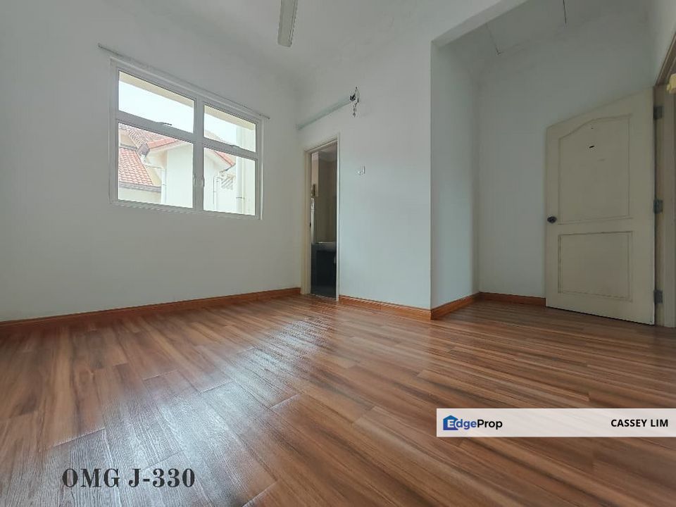  Anjung Sari Facing Open Good Condition 3-Storey House Superlink Setia Alam , Selangor, Shah Alam