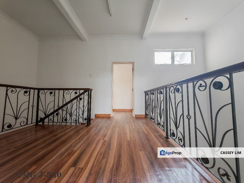  Anjung Sari Facing Open Good Condition 3-Storey House Superlink Setia Alam , Selangor, Shah Alam