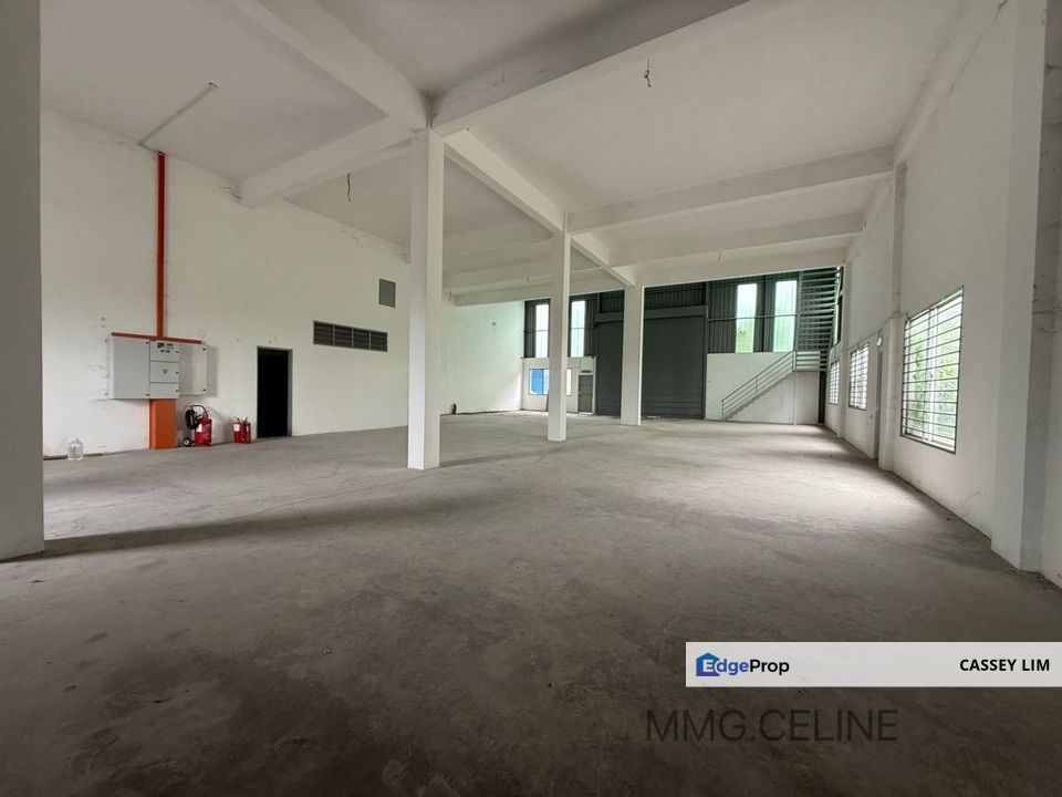 2.5 Storey Semi-D Factory Taman Perindustrian Putra Puchong , Selangor, Puchong