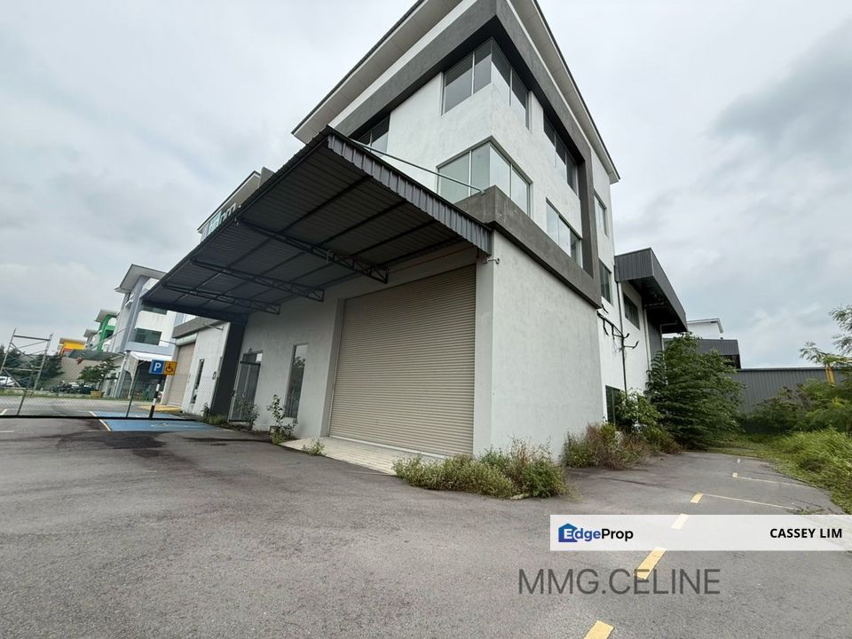 2.5 Storey Semi-D Factory Taman Perindustrian Putra Puchong , Selangor, Puchong