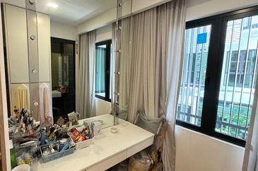 Duta Villa, Setia Alam