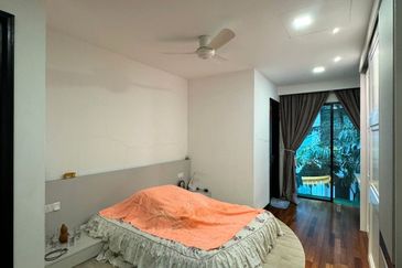 Duta Villa, Setia Alam