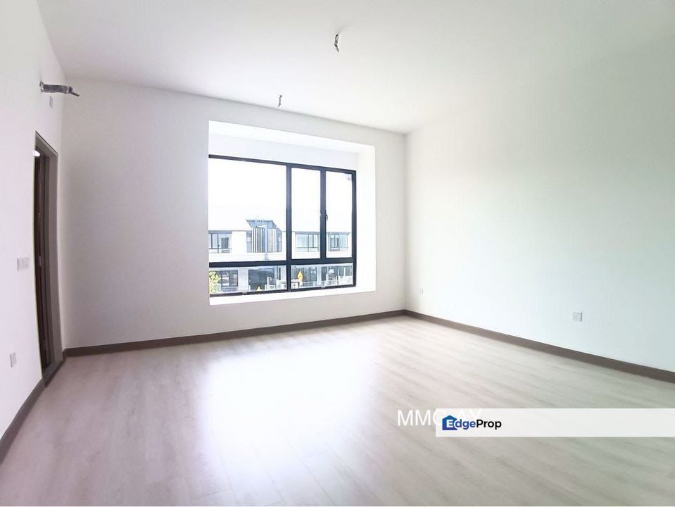 NADIRA 3, Bandar Bukit Raja - 2-Storey Linked House For Sale , Selangor, Klang