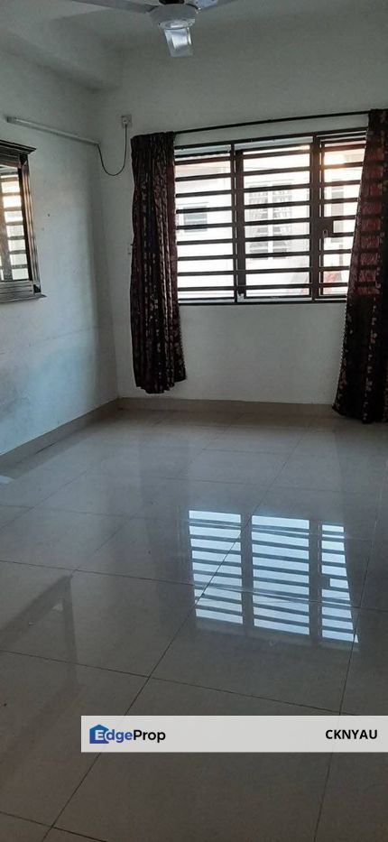 Ipoh menglembu impiana adril 2.5 storey house for rent, Perak, Ipoh