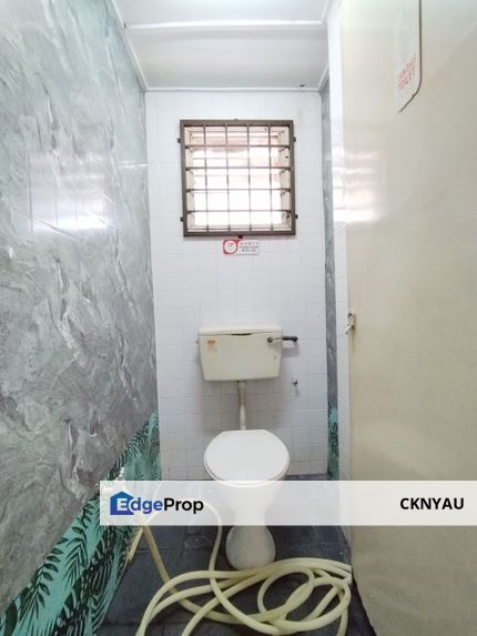 Ipoh garden renovated nice location ground floor shoplot for rent, Perak, Ipoh
