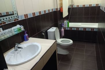 Ipoh gunung rapat ipoh jaya  double storey house for sale