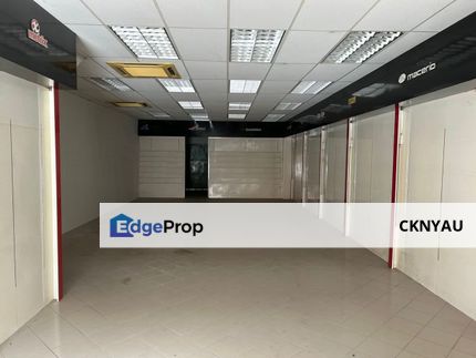 Ipoh silibin facing main road nice location double storey shoplot for sale, Perak, Ipoh