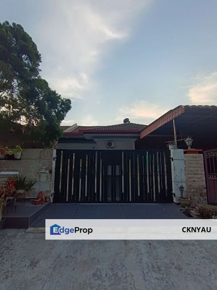Ipoh sri klebang facing field renovated single storey house for sale, Perak, Ipoh