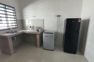 Ipoh meru fully furnished room for rent