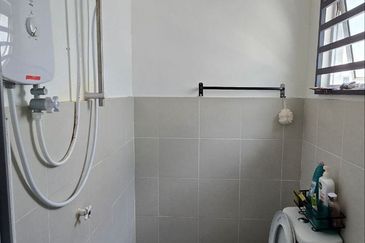 Ipoh meru fully furnished room for rent