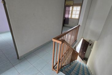 Ipoh Ampang renovated extended double storey house for sale