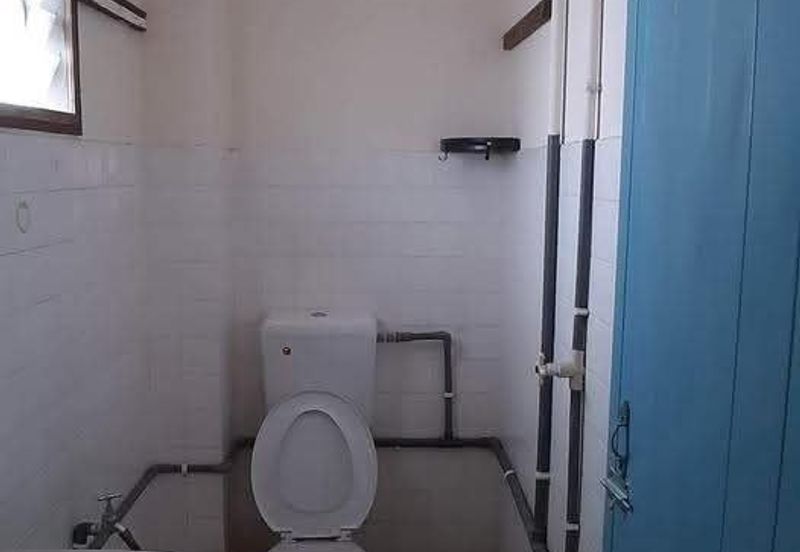 Ipoh menglembu kledang extended double storey house for rent