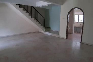 Ipoh menglembu kledang extended double storey house for sale