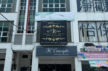 Ipoh station 18 nice location 1st floor shoplot for rent