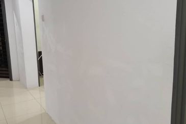 Ipoh pengkalan manhattan 4 rooms corner unit condo for rent