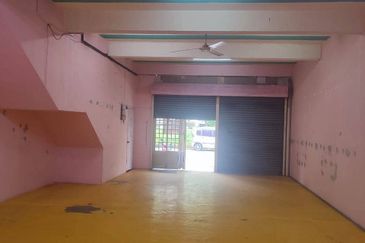 Ipoh tasek indra ground floor shoplot for rent