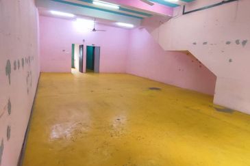 Ipoh tasek indra ground floor shoplot for rent