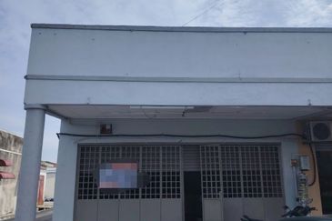 Ipoh klebang restu renovated single storey shoplot for rent