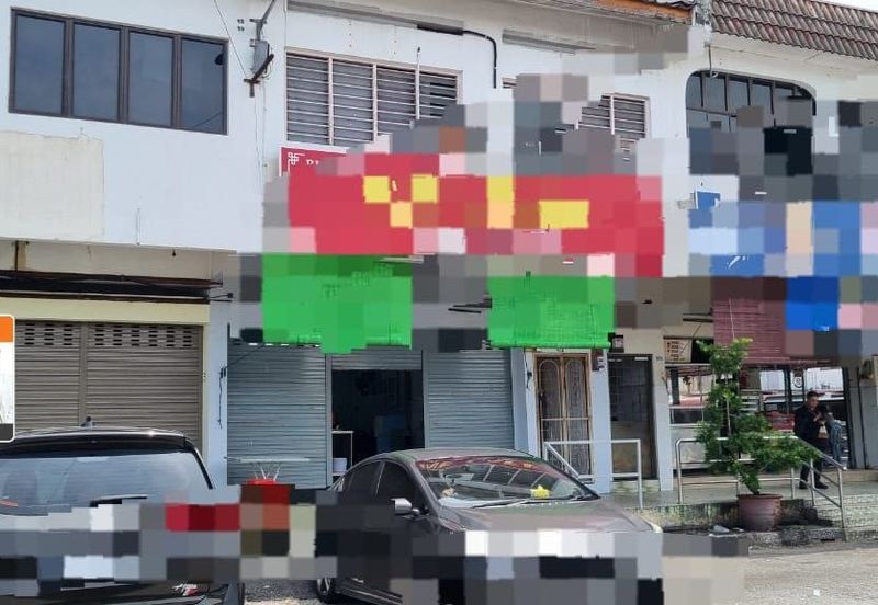 Ipoh menglembu nice location double storey shoplot for sale