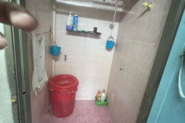 Perak batu gajah renovated single storey house for sale