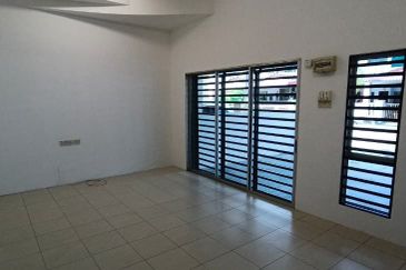 Ipoh klebang selatan freehold super long renovated double storey house for sale