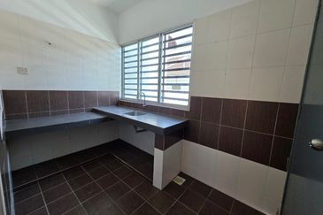 Ipoh klebang selatan freehold super long renovated double storey house for sale