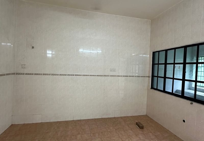 Ipoh bercham taman pakatan double storey house for rent