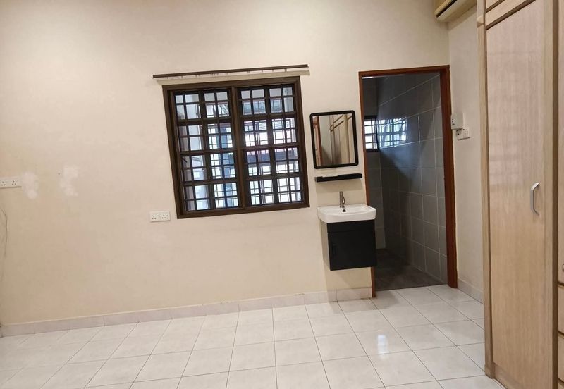 Ipoh canning garden super big single storey bungalow house for rent