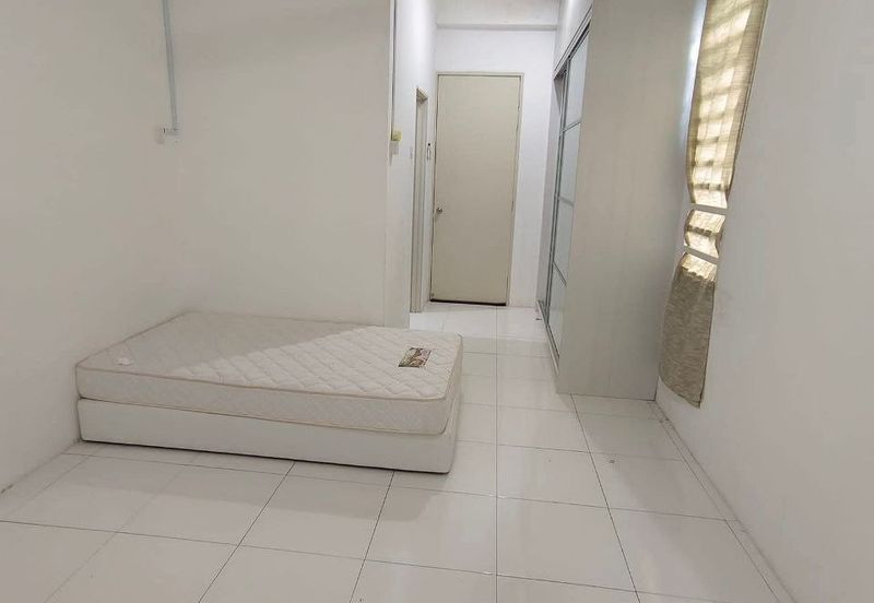 Ipoh bercham east gate fully furnished double storey house for rent