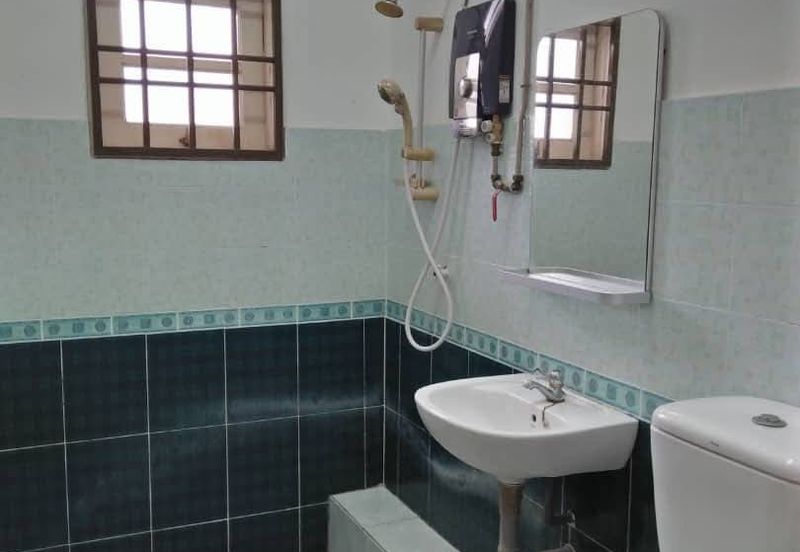 Ipoh pasir puteh country valentine fully furnished double storey house for rent